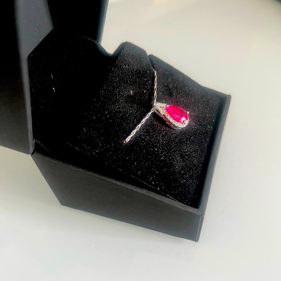 Beautiful lab made pink ruby from Zales - Picture 3 of 5